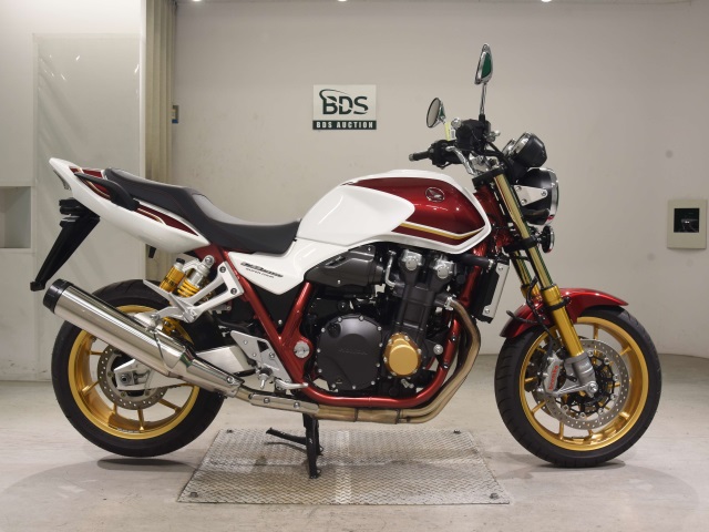 Honda CB1300SF 2023