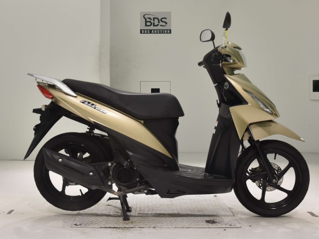 Suzuki ADDRESS V110