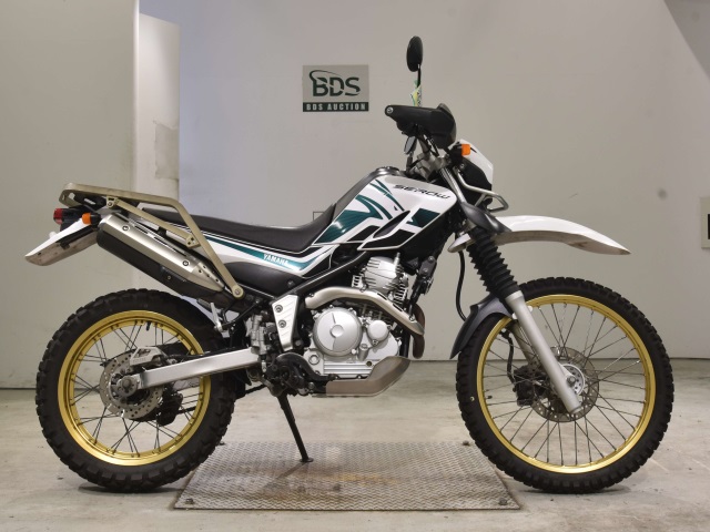 Yamaha SEROW XT250 2012