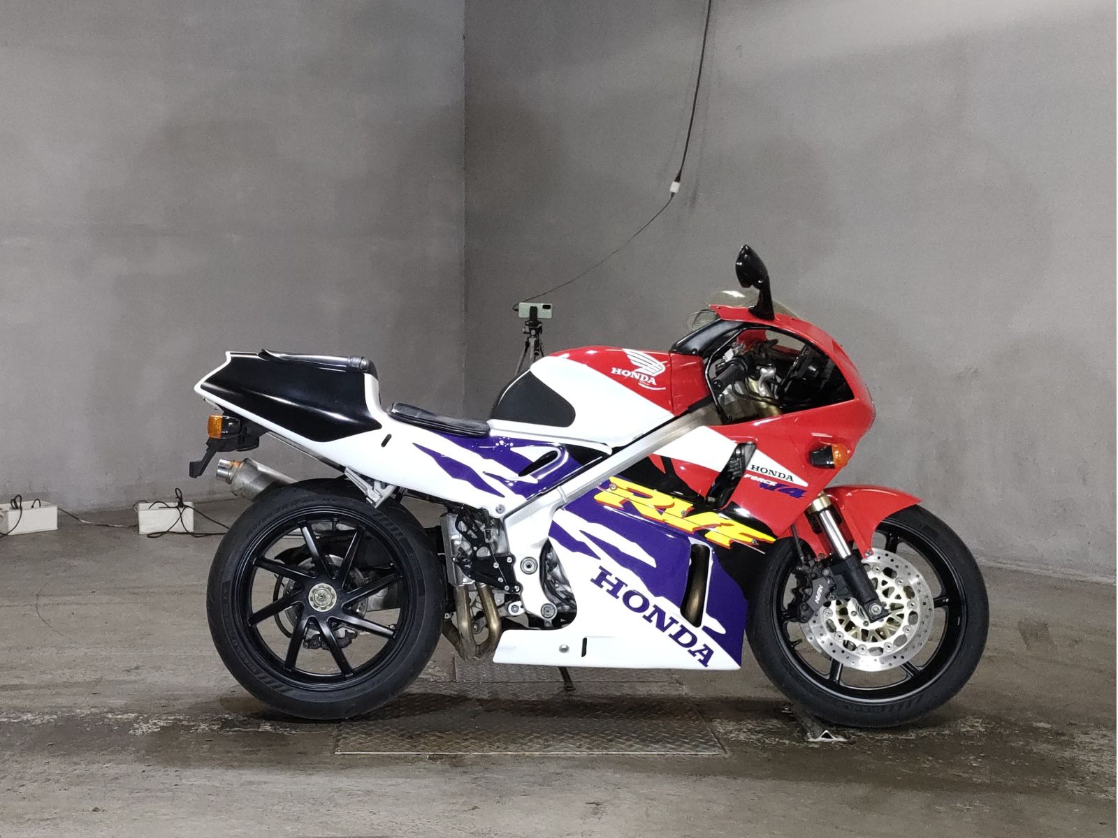 Honda RVF400 1996