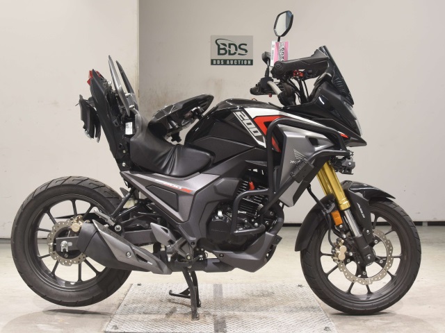 Honda CB200XA 2021