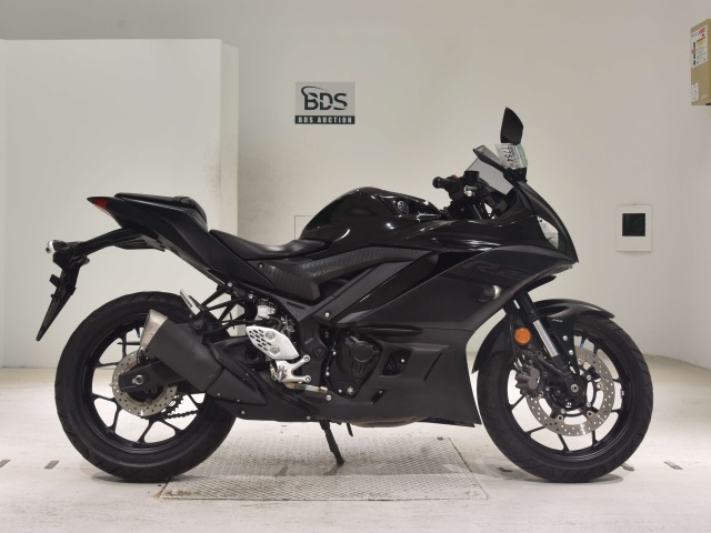 Yamaha YZF-R25A 2021
