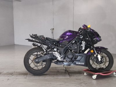 Yamaha YZF-R25 2023