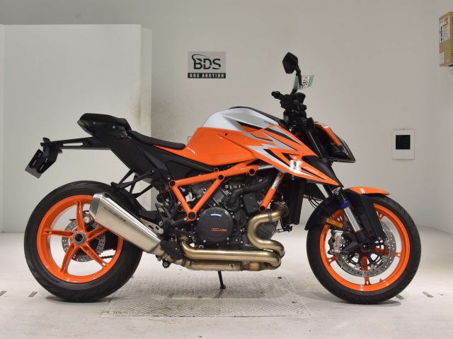 KTM 1290 SUPERDUKE R 2022