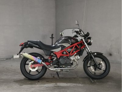 Honda VTR250 2011