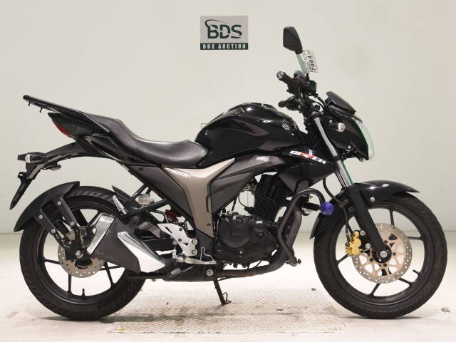 Suzuki GIXXER150