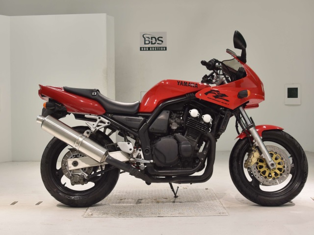 Yamaha FZ400 1997