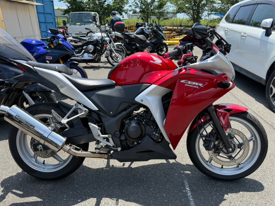 Honda CBR250R 2011