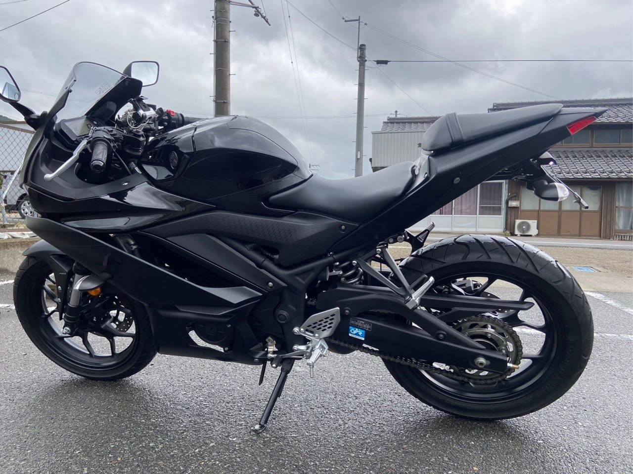 Yamaha YZF-R25A 2021