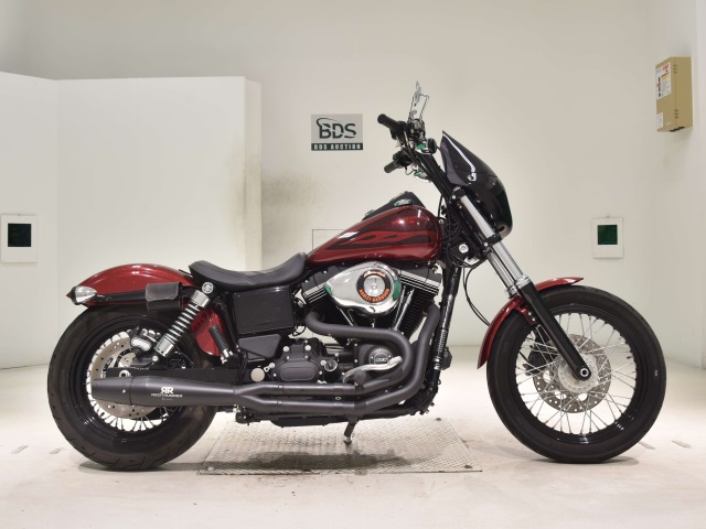 HD STREETBOB FXDB1690 2017