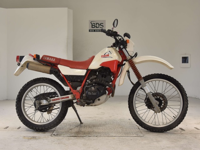 Yamaha SEROW XT225
