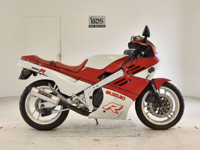 Suzuki GSX-R400 1986