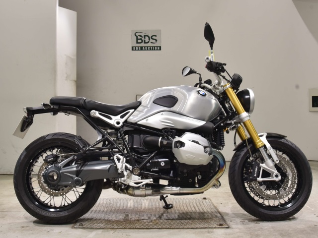 BMW R NINE T 2016