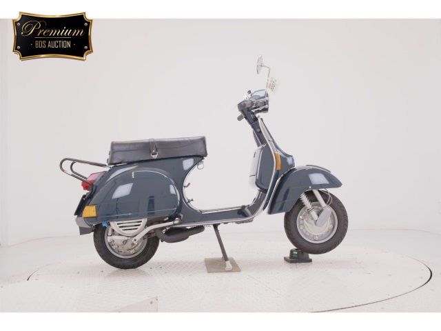 Vespa P200E