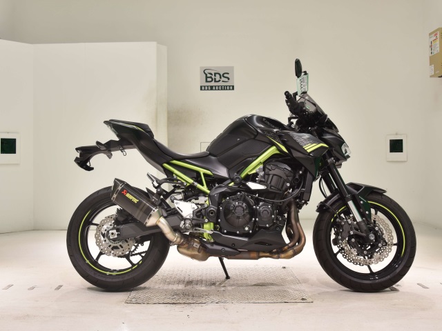 Kawasaki Z900 2021