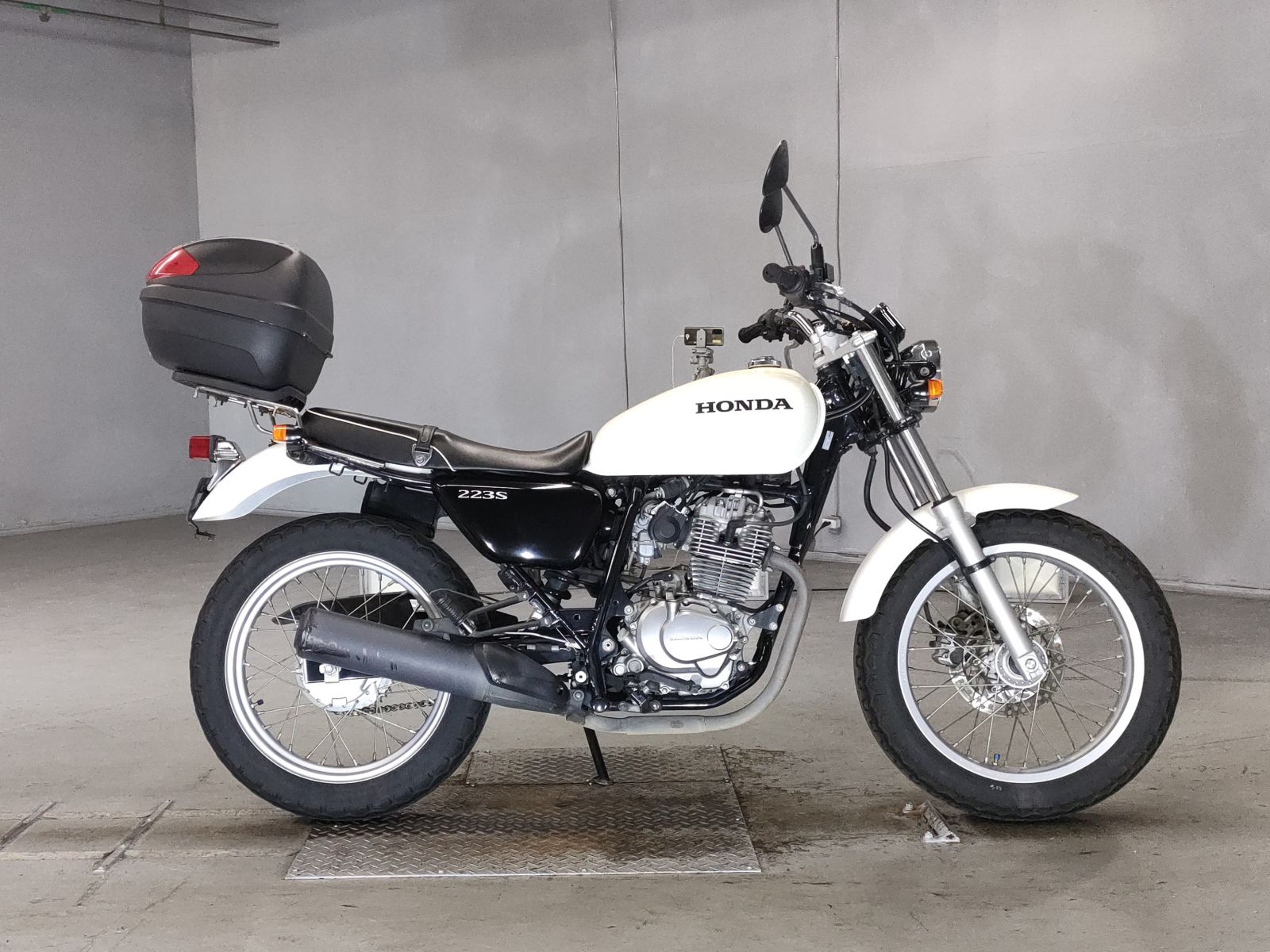 Honda CB223S 2010