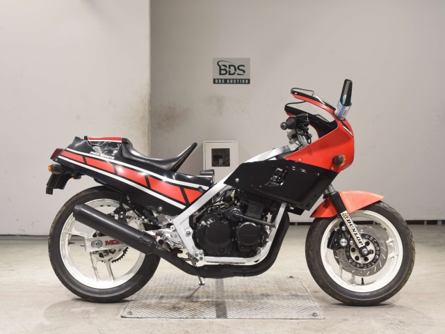 Yamaha FZ400R 1985