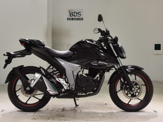 Suzuki GIXXER150