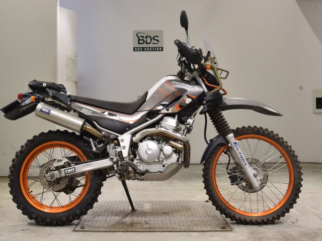 Yamaha SEROW XT250 2015
