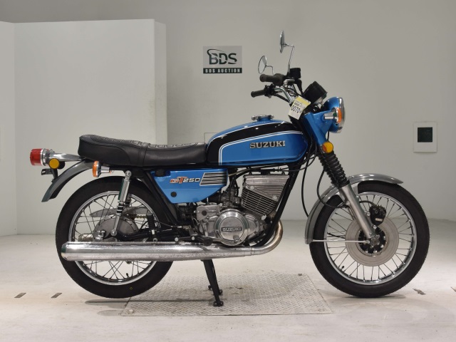 Suzuki GT250