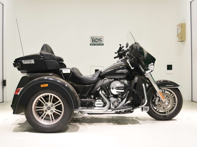 HD ELECTRA GLIDE FLHTCU1690 TRIKE 2014