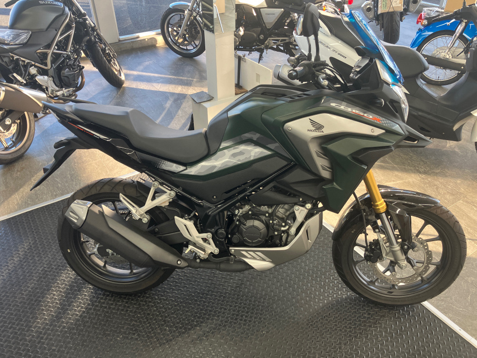 Honda CB150X 2022