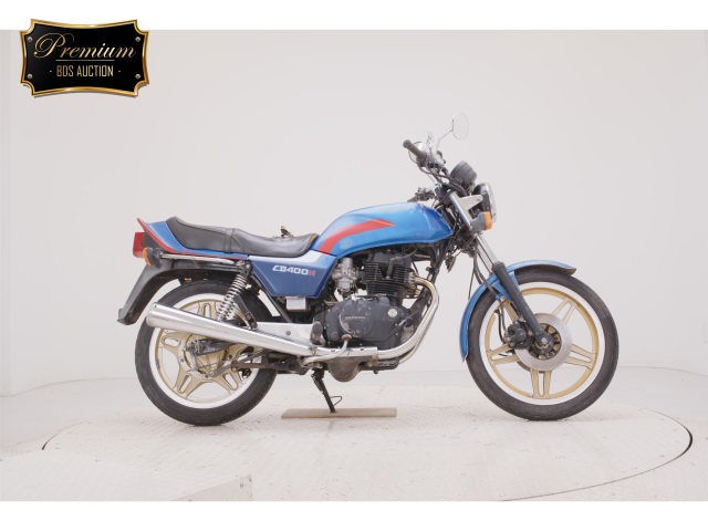 Honda CB400N 2025
