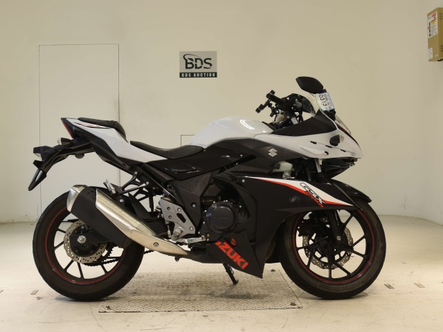 Suzuki GSX250R
