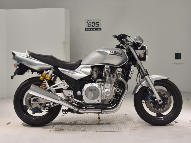 Yamaha XJR1300 2000