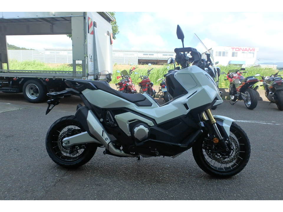 Honda X-ADV750 2025