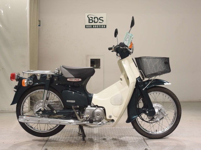 Honda C90 2002