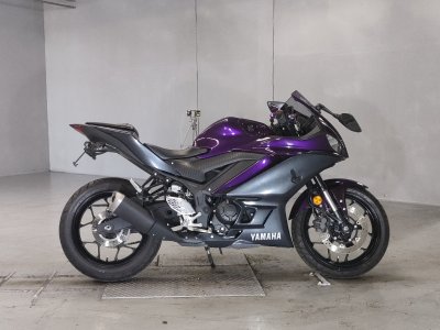 Yamaha YZF-R25 2023