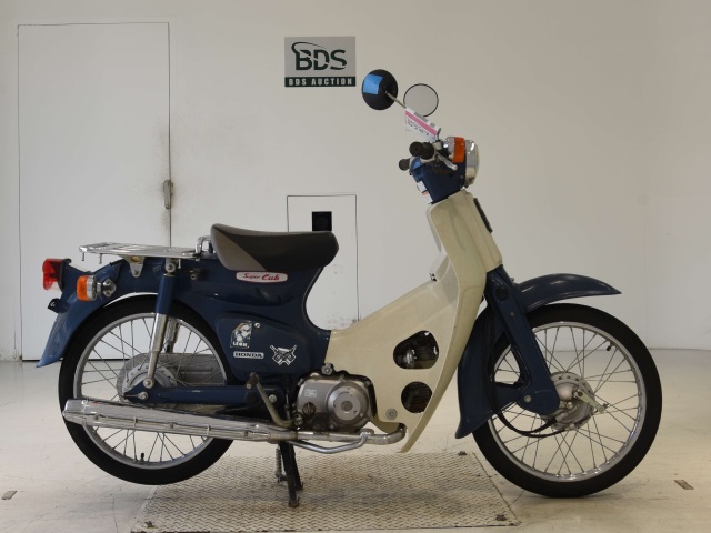 Honda C50 2005