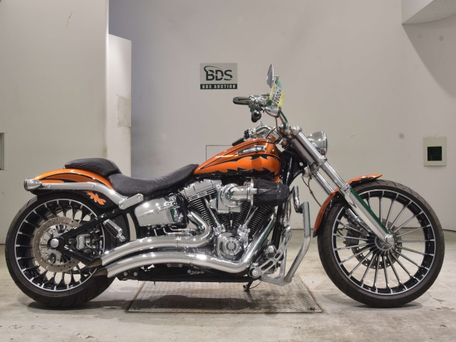 HD BREAKOUT FXSB1800 2014