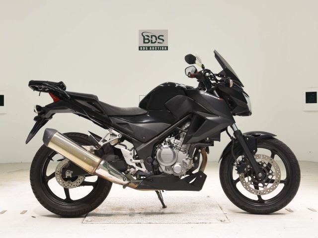 Honda CB250F 2015