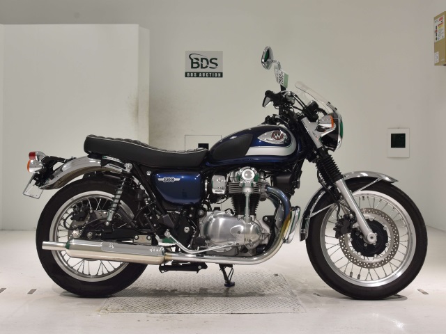 Kawasaki W800 2021
