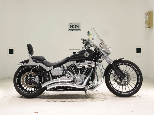 HD BREAKOUT FXSB1580 2015