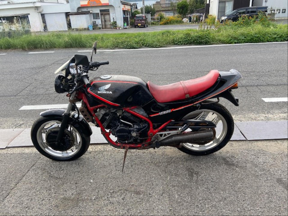 Honda VT250F XELVIS 1982