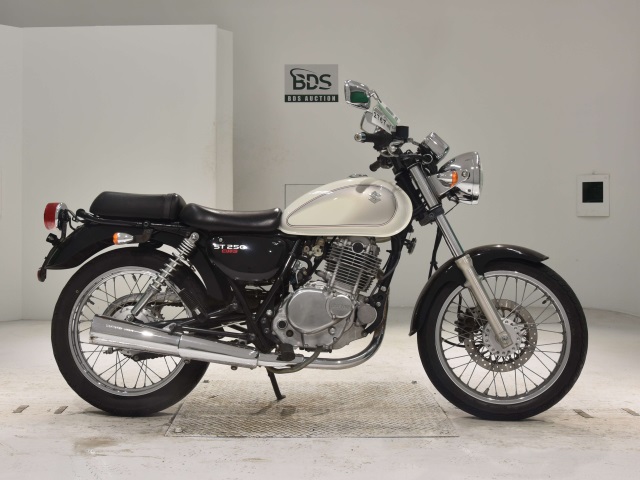 Suzuki ST250E 2014
