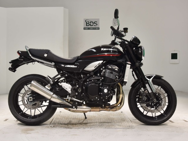 Kawasaki Z900RS 2023