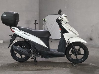 Suzuki ADDRESS V110