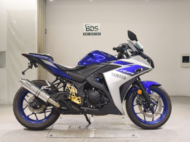 Yamaha YZF-R25 2015