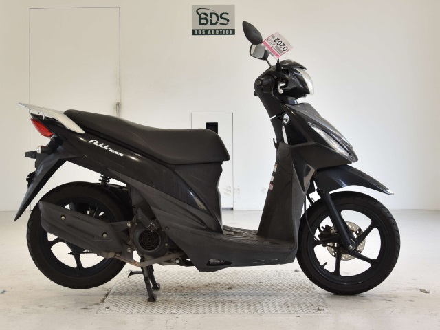 Suzuki ADDRESS V110