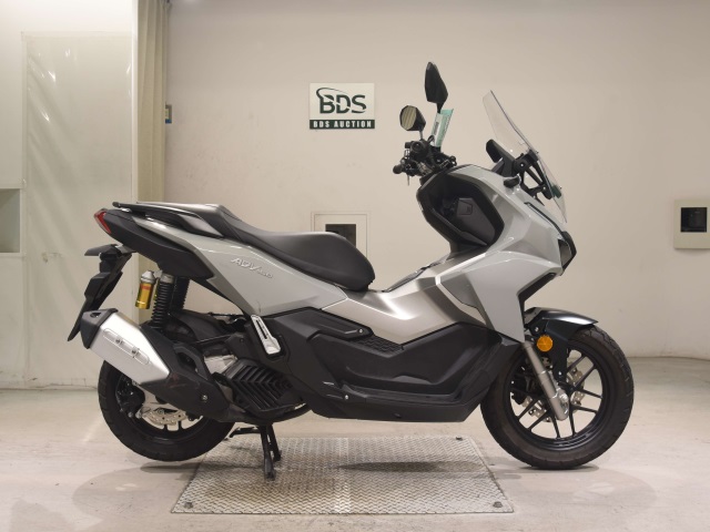 Honda ADV 160 2023