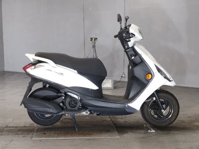 Yamaha AXIS Z 2021