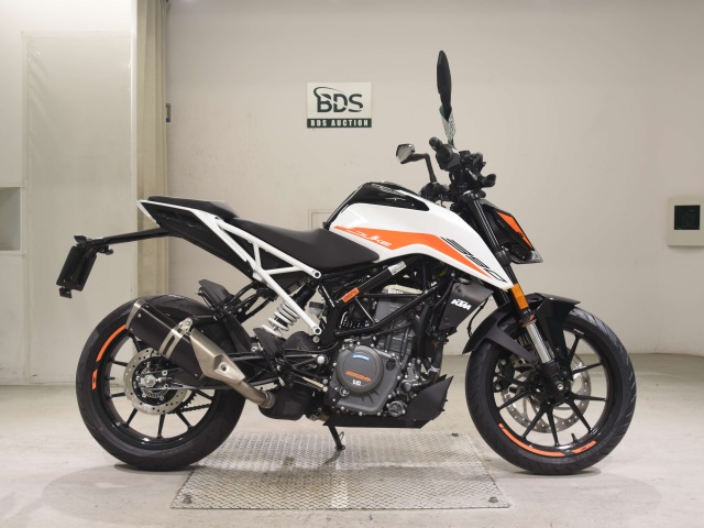 KTM 390 DUKE 2025