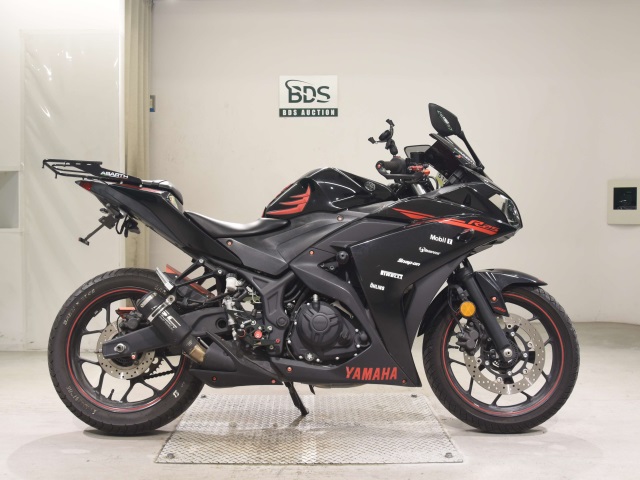 Yamaha YZF-R25A 2015