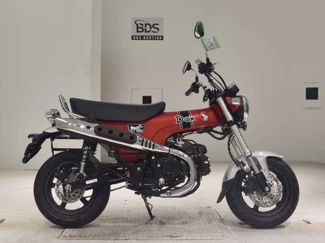 Honda DAX125 2022