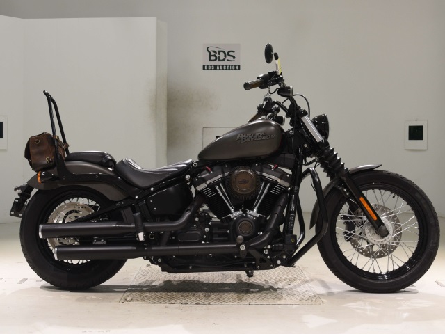 HD STREETBOB FXBB1750 2018