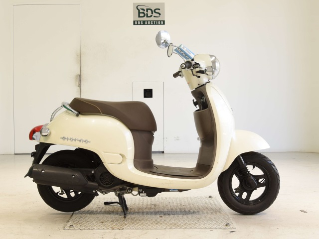 Honda GIORNO 2011
